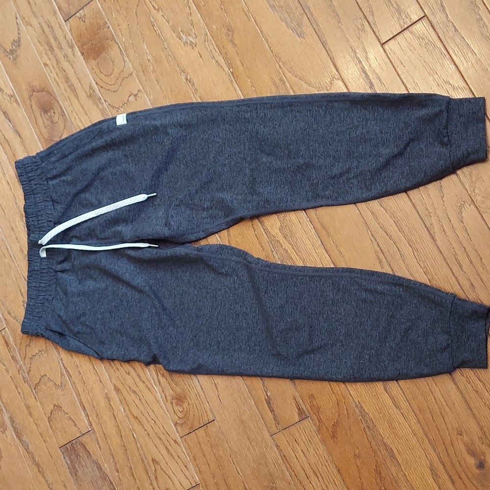 Vuori Performance Joggers